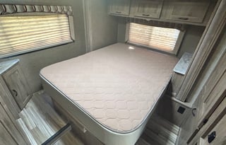 2016 Coachmen RV Freelander 21RS Ford 350