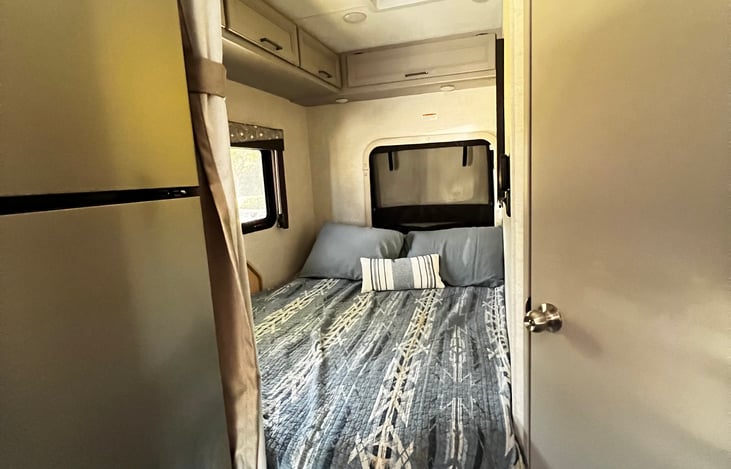 Rear sleep area with 12v plug for c-pap (when plugged into shore power).