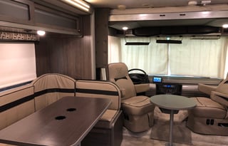 2016 Winnebago Brave 27b