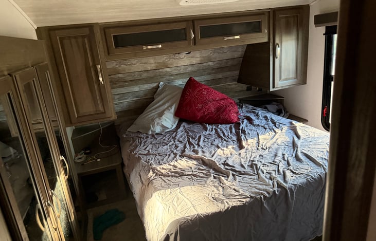 Clean linens included