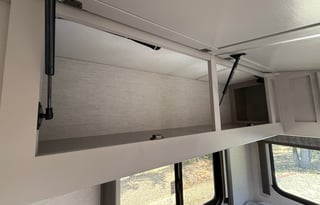 2025 Thor Chateau 21Z... 24 Ft... Easy to Drive...