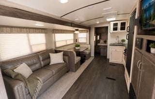 Phanta: Winnebago bunk house • Roomy • WiFi