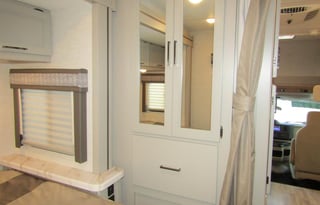 2025 Thor Chateau 22Z - Spacious Class C RV-GLG01