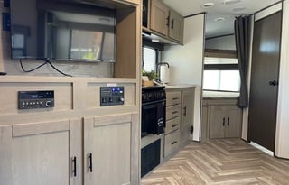 Family Friendly 2022 Cruiser Shadow Cruiser BH