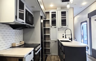 2024 Forest River Arctic Wolf Suite 3660