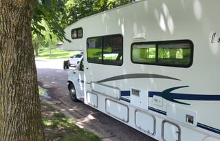 2001 Leprechaun Coachmen RV V-10