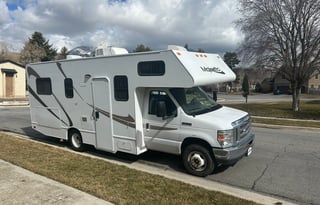 Dog-lovers Adventure on Wheels - Utah