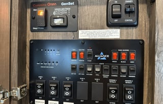 2022 Alliance, Valor 36V11 Toy Hauler