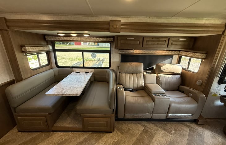 Convertible sleeper dinette