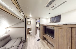 2022 CrossRoads Zinger 333D Travel Trailer