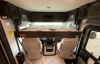 2024 Fleetwood Bounder 35K