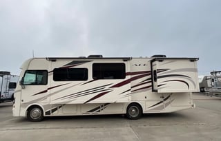 2018 Thor Motor Coach ACE 30.3
