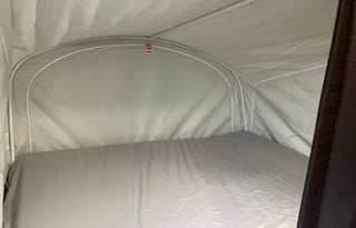 2016 Jayco Jay Feather Hybrid, Sleeps 5-6