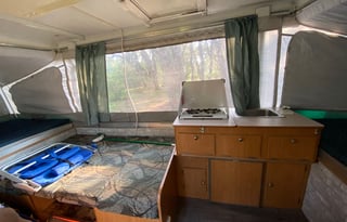 2002 Coleman Cozy Pop-Up