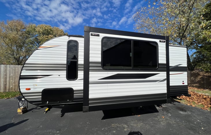 Exterior with slide out extended