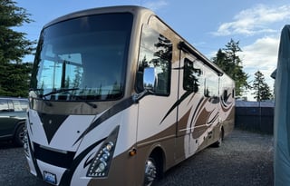 2017 Thor Motor Coach Windsport 35M