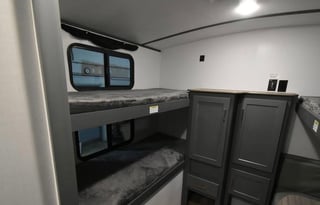 2022 Keystone Bullet 287QBS