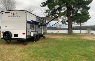 26’ Easy Tow Travel Trailer –Cozy Bunks, Queen Bed