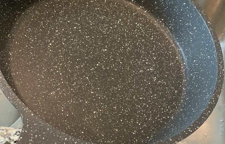 Nonstick eco friendly cookware.