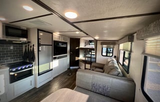 2021 Keystone Bullet 290BHS