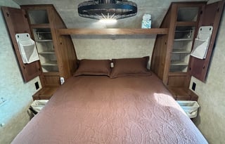 Clean Couples Camper-Delivery  or Self-Tow Option