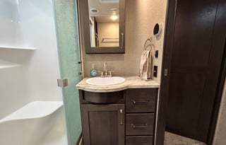 #31-'22 Grand Design Midbunk/Rear living 5th Wheel