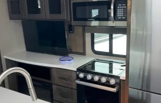 Grand Design Reflection **Sleeps 8 (OKFL2278)