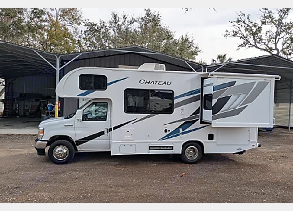 Class C Motor Home rentals in Winter Haven