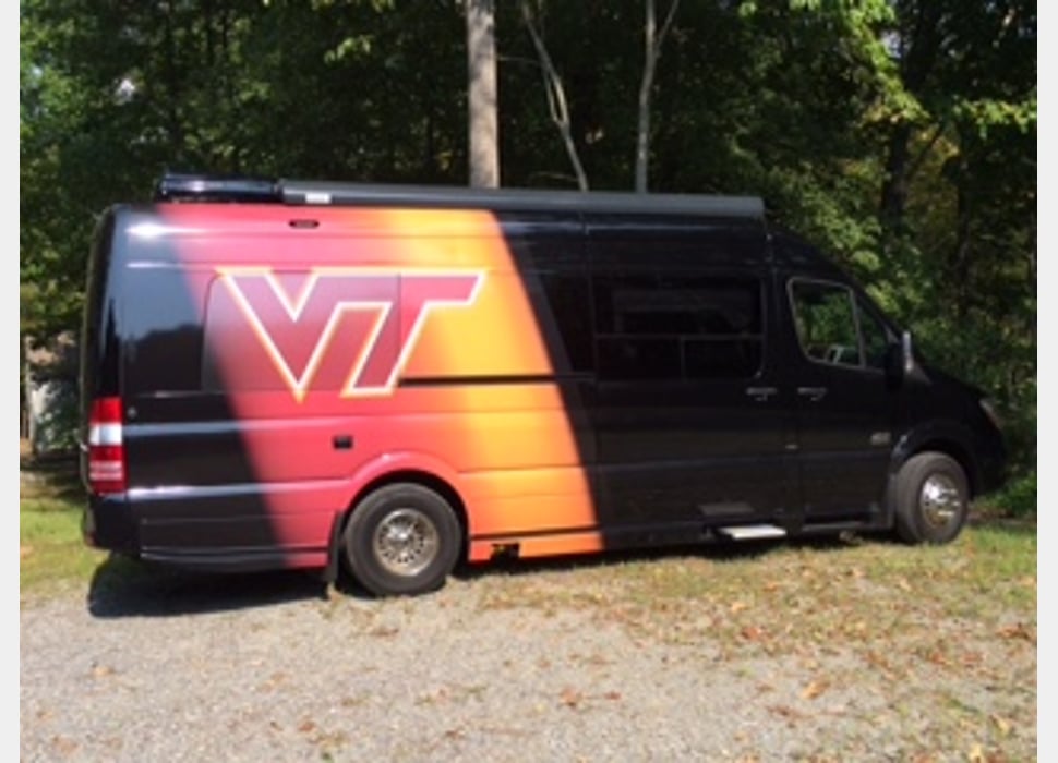 Class B Camping Van rentals in Cloverdale