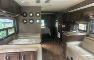 Georgia, our 2018 Thor Motor Coach ACE 29.3