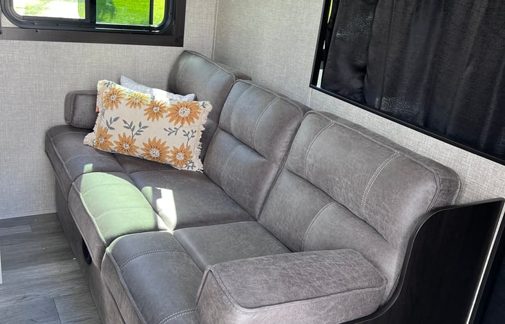 Very comfortable couch that turns into a full bed.