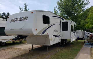 2007 Gulf Stream RV Mako 30 FBHS