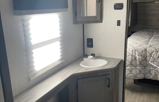 New Elite Heartland Wilderness 2500RL