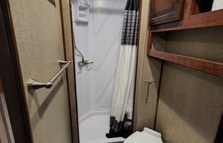 2018 Fleetwood RV Surge 25G