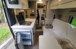 2023 Thor Motor Coach Rize 18M