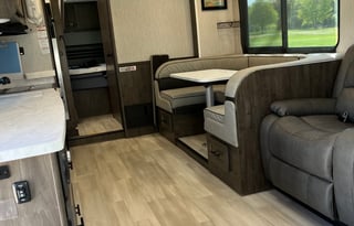 2022 RV/ Families, Couples, Friends or Business