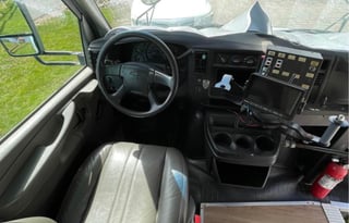 Beautiful Blue 2006 19 ft Skoolie