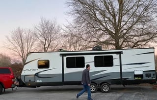 2019 Starcraft Launch Outfitter 27BHU