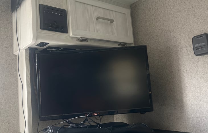 Indoor TV antenna Wifi booster