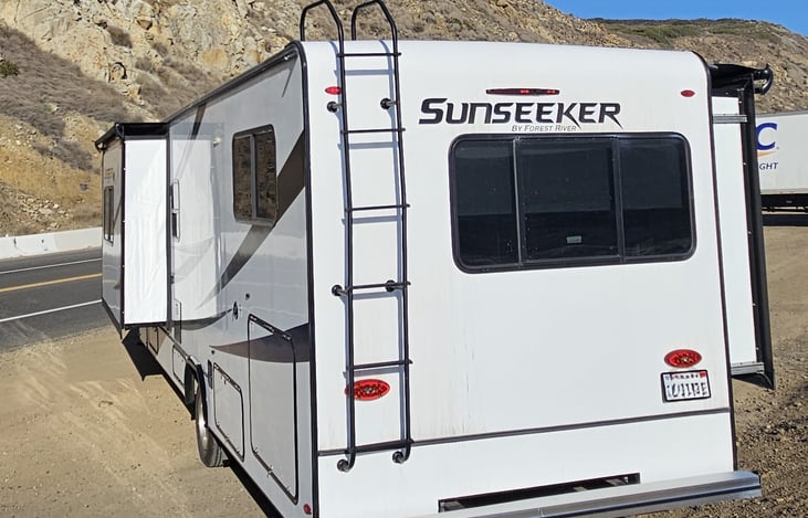 2 power floor slides at full extended view