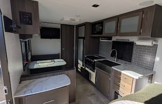 Dutchmen Kodiak 24' Easy Tow, Big Adventure!