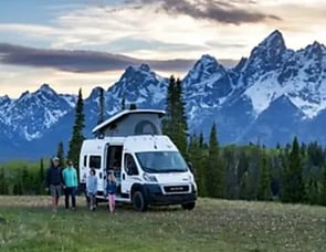 Winnebago Solis 59PX