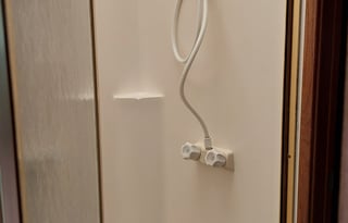 "Coach" Simple, Clean, Kids & Pet Friendly Venue