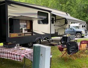 Keystone RV Laredo 325RL