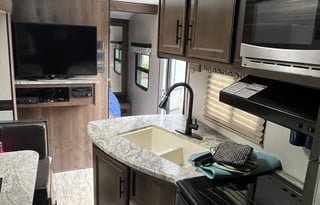 2018 KZ Connect C241BHK