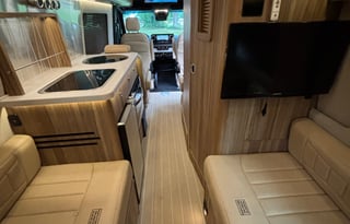 2020 Airstream Interstate Tommy Bahama 4x4