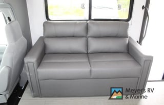 Home onWheels Harvey the RV 2024 EastTOWestEntrada