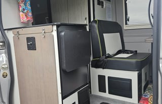 2018 Winnebago Revel 44E