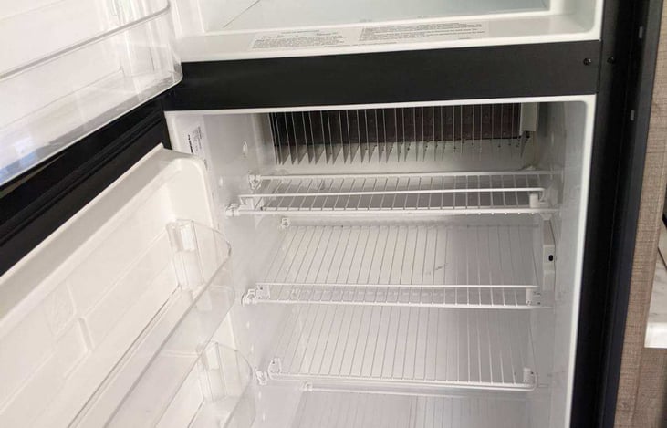 Large fridge & freezer.