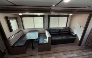 2020 Keystone Hideout 26LHSWE